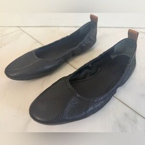 Mercedes Castillo Women’s 7.5 Black Pebbled Leather Slip On Ballet Slipper Flats